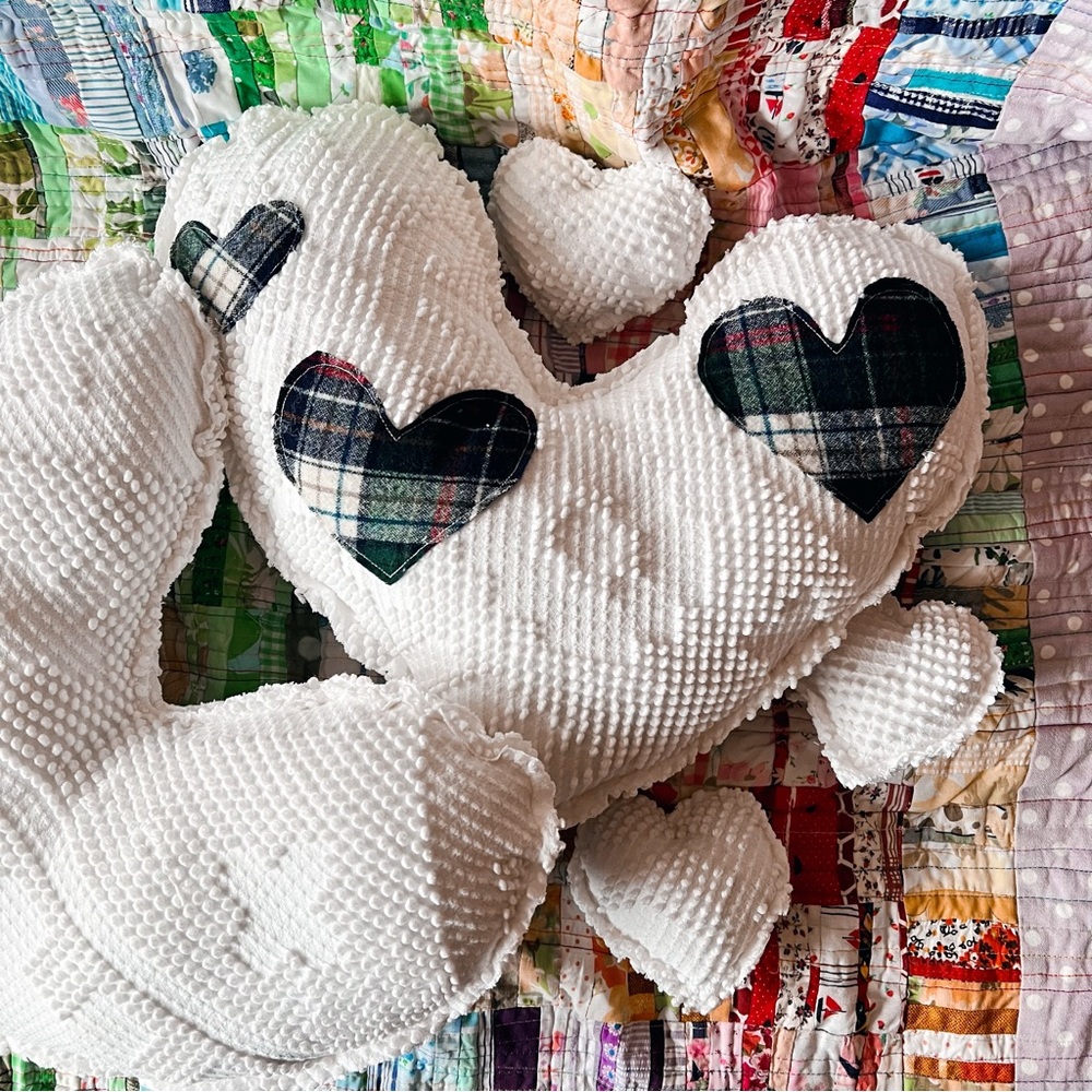 Handmade white chenille heart‎ pillow with plaid accents